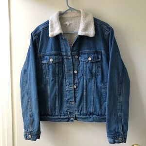 PacSun Blue Denim Jacket with White Sherpa Collar and lining